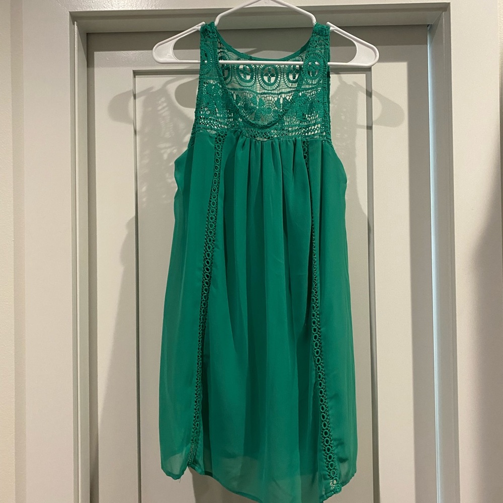 Perfect for the spring!Lots of dancing happened in this dress. 10/10 recommend.